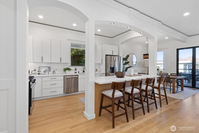 7908 S Lakeridge Drive, Seattle, WA 98178