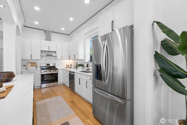 7908 S Lakeridge Drive, Seattle, WA 98178