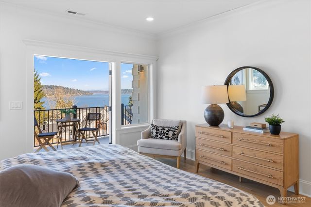 7908 S Lakeridge Drive, Seattle, WA 98178