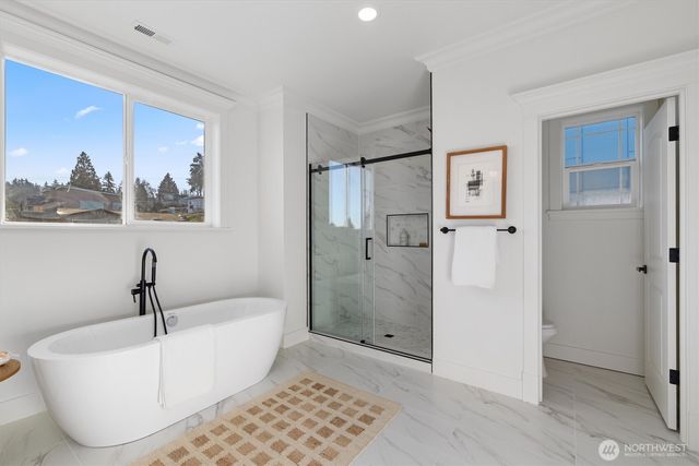 7908 S Lakeridge Drive, Seattle, WA 98178