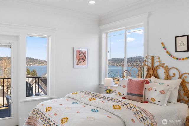 7908 S Lakeridge Drive, Seattle, WA 98178