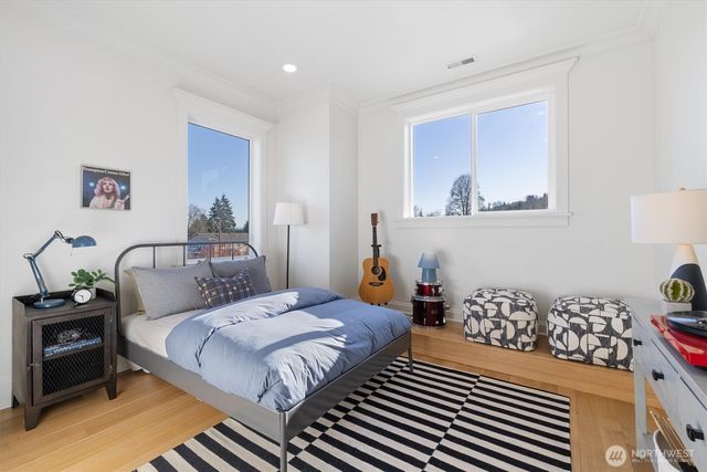 7908 S Lakeridge Drive, Seattle, WA 98178