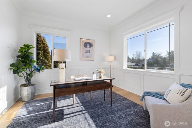 7908 S Lakeridge Drive, Seattle, WA 98178