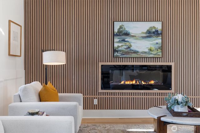 7908 S Lakeridge Drive, Seattle, WA 98178