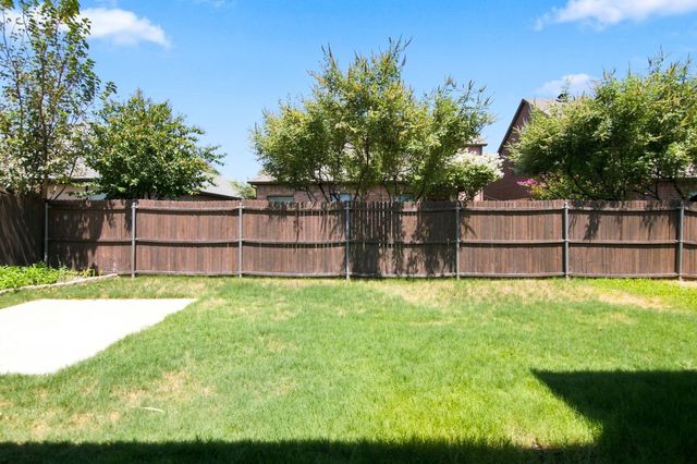 1421 Soaptree Lane, Fort Worth, TX 76177