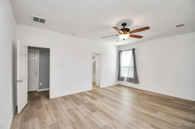 2808 Tranquility Trail, Pearland, TX 77584