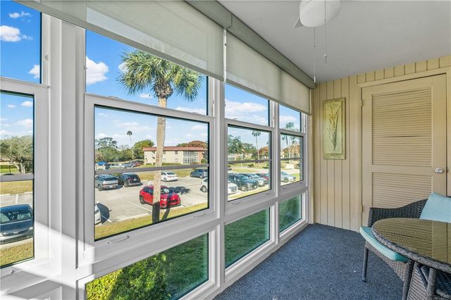 55 Woodland Drive 203, Vero Beach, FL 32962