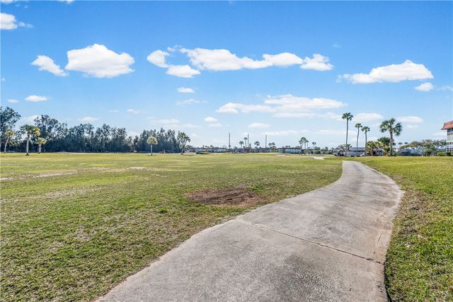 55 Woodland Drive 203, Vero Beach, FL 32962