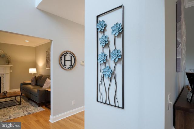 100 LOIS LN, State College, PA 16801