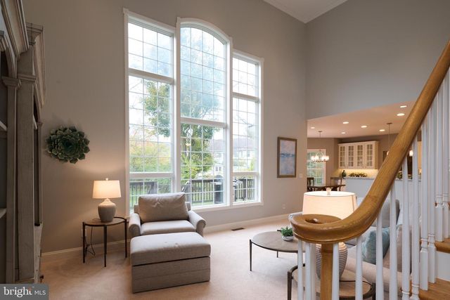 100 LOIS LN, State College, PA 16801