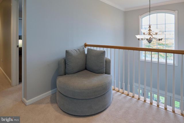 100 LOIS LN, State College, PA 16801