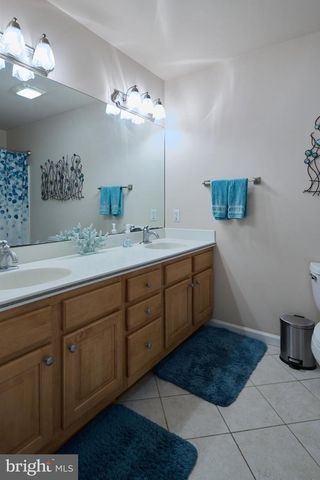 100 LOIS LN, State College, PA 16801