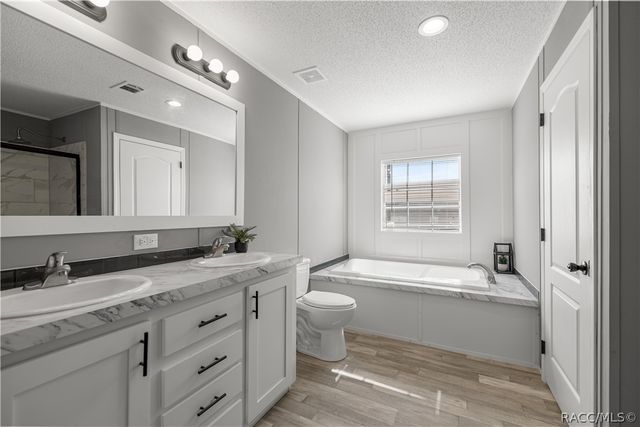 1550 NE 162nd Street, Citra, FL 32113