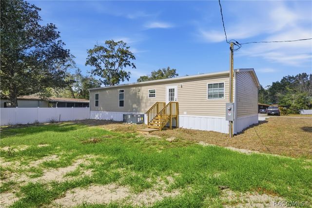 1550 NE 162nd Street, Citra, FL 32113