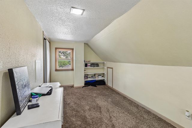 1824 Maple Street, Des Moines, IA 50316