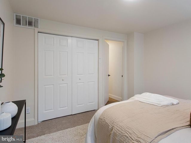 322 S POPPLETON ST, Baltimore, MD 21230