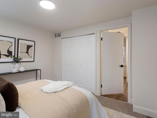 322 S POPPLETON ST, Baltimore, MD 21230