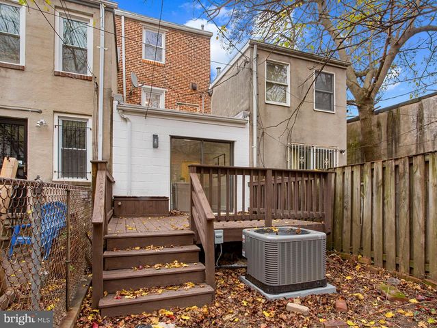 322 S POPPLETON ST, Baltimore, MD 21230