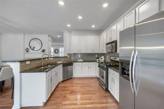 3827 Chattahoochee Summit Drive SE 6, Atlanta, GA 30339