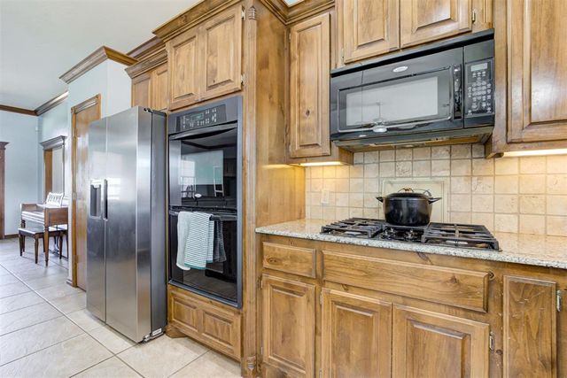 3412 NE Southridge Lane, Piedmont, OK 73078