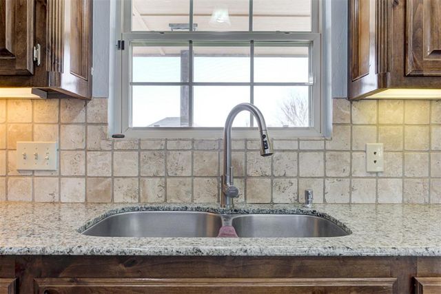 3412 NE Southridge Lane, Piedmont, OK 73078