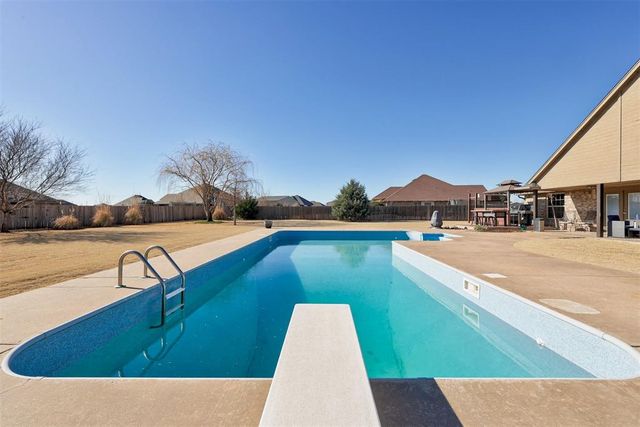 3412 NE Southridge Lane, Piedmont, OK 73078