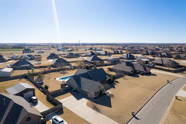 3412 NE Southridge Lane, Piedmont, OK 73078