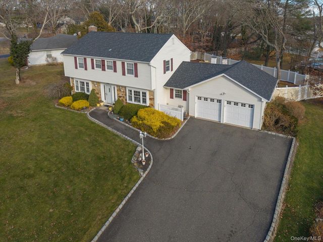 123 Wedgewood Drive, Coram, NY 11727