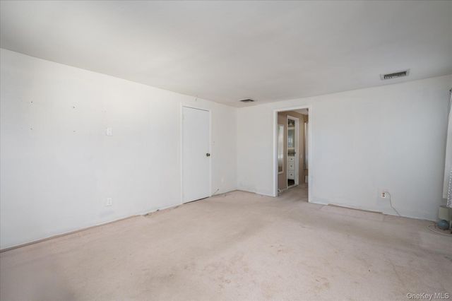 123 Wedgewood Drive, Coram, NY 11727