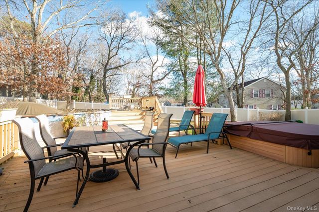 123 Wedgewood Drive, Coram, NY 11727