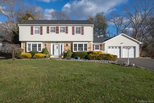 123 Wedgewood Drive, Coram, NY 11727