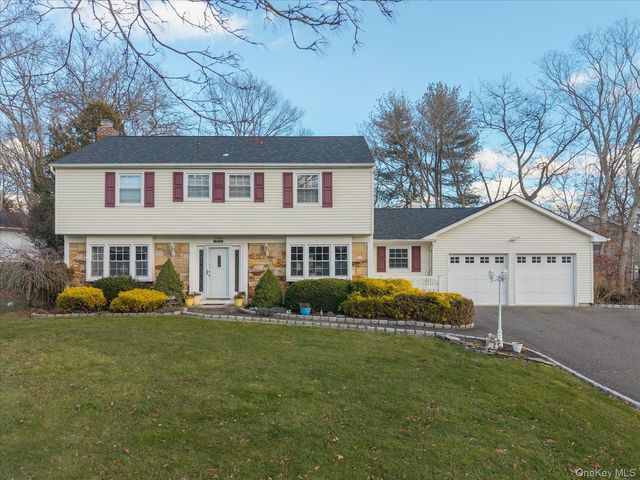 123 Wedgewood Drive, Coram, NY 11727