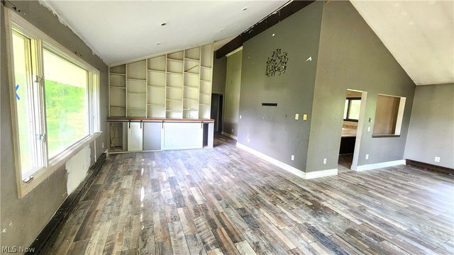 17866 Leggett Road, Montville, OH 44064