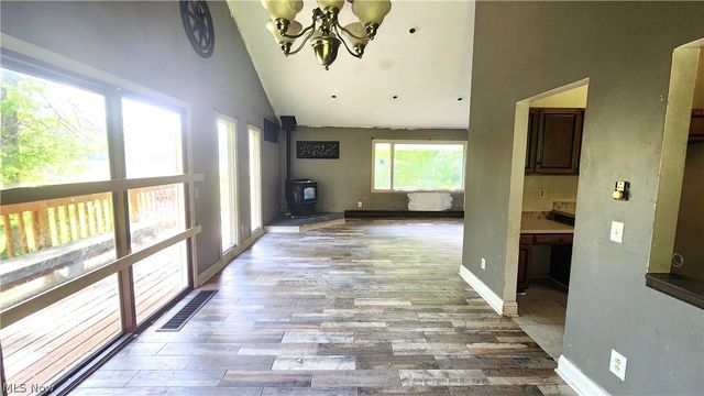 17866 Leggett Road, Montville, OH 44064
