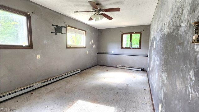 17866 Leggett Road, Montville, OH 44064