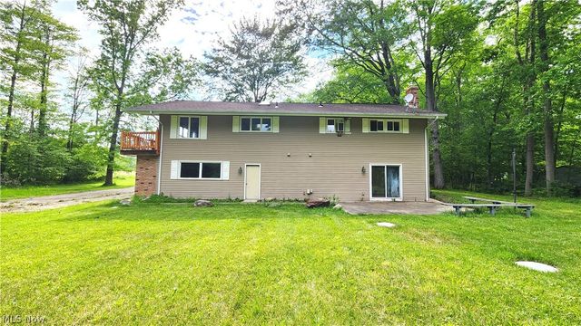 17866 Leggett Road, Montville, OH 44064