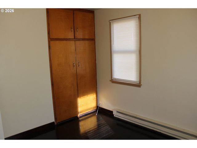 2906 E 12TH St, Vancouver, WA 98661