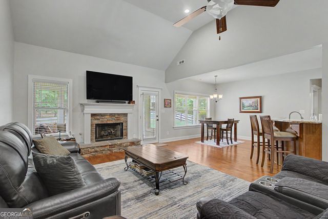 254 Magnolia Place Drive, Senoia, GA 30276