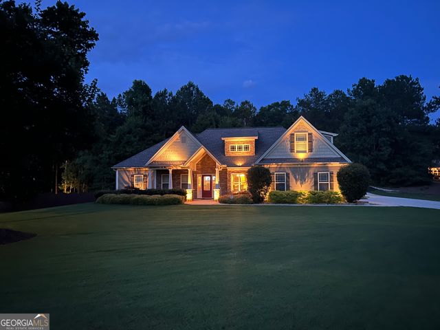254 Magnolia Place Drive, Senoia, GA 30276