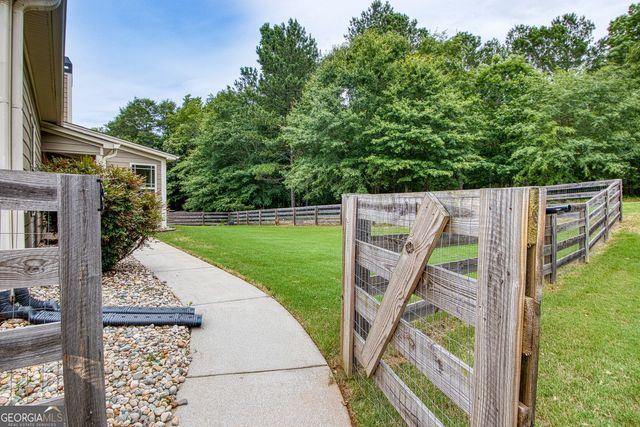 254 Magnolia Place Drive, Senoia, GA 30276