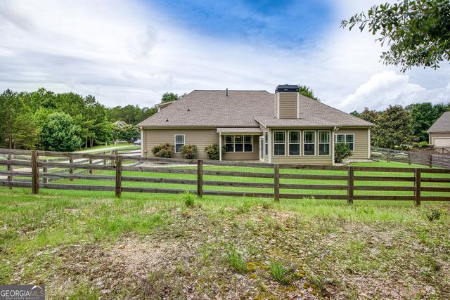 254 Magnolia Place Drive, Senoia, GA 30276