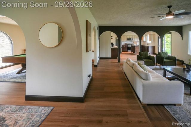 18071 Ryanwood Drive, Riverview, MI 48193