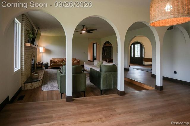 18071 Ryanwood Drive, Riverview, MI 48193