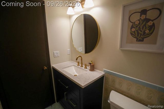 18071 Ryanwood Drive, Riverview, MI 48193