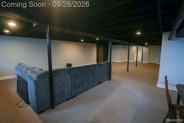 18071 Ryanwood Drive, Riverview, MI 48193