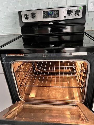 498 NW 165th St Rd D-503, Miami, FL 33169