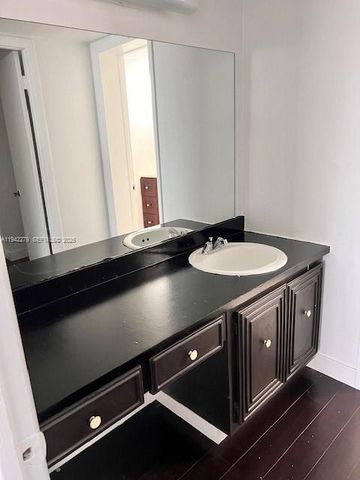 498 NW 165th St Rd D-503, Miami, FL 33169