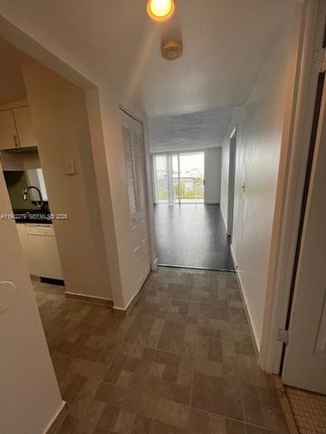 498 NW 165th St Rd D-503, Miami, FL 33169