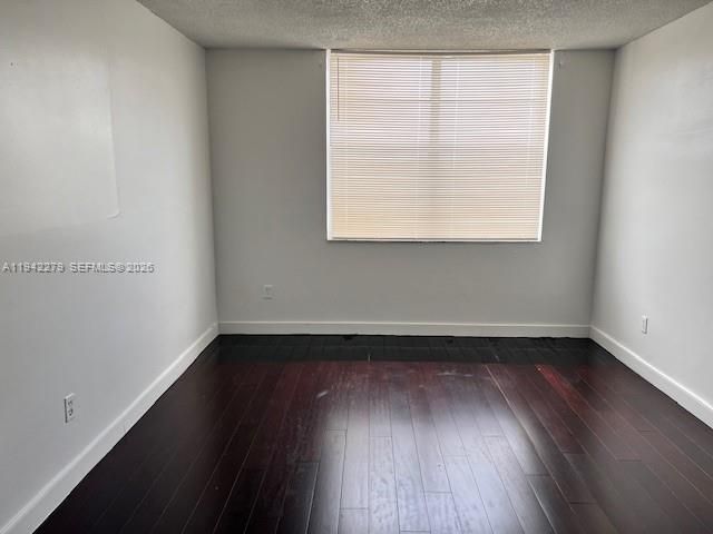 498 NW 165th St Rd D-503, Miami, FL 33169