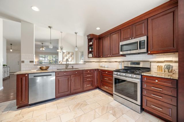 2209 Emmett PKWY, Austin, TX 78728